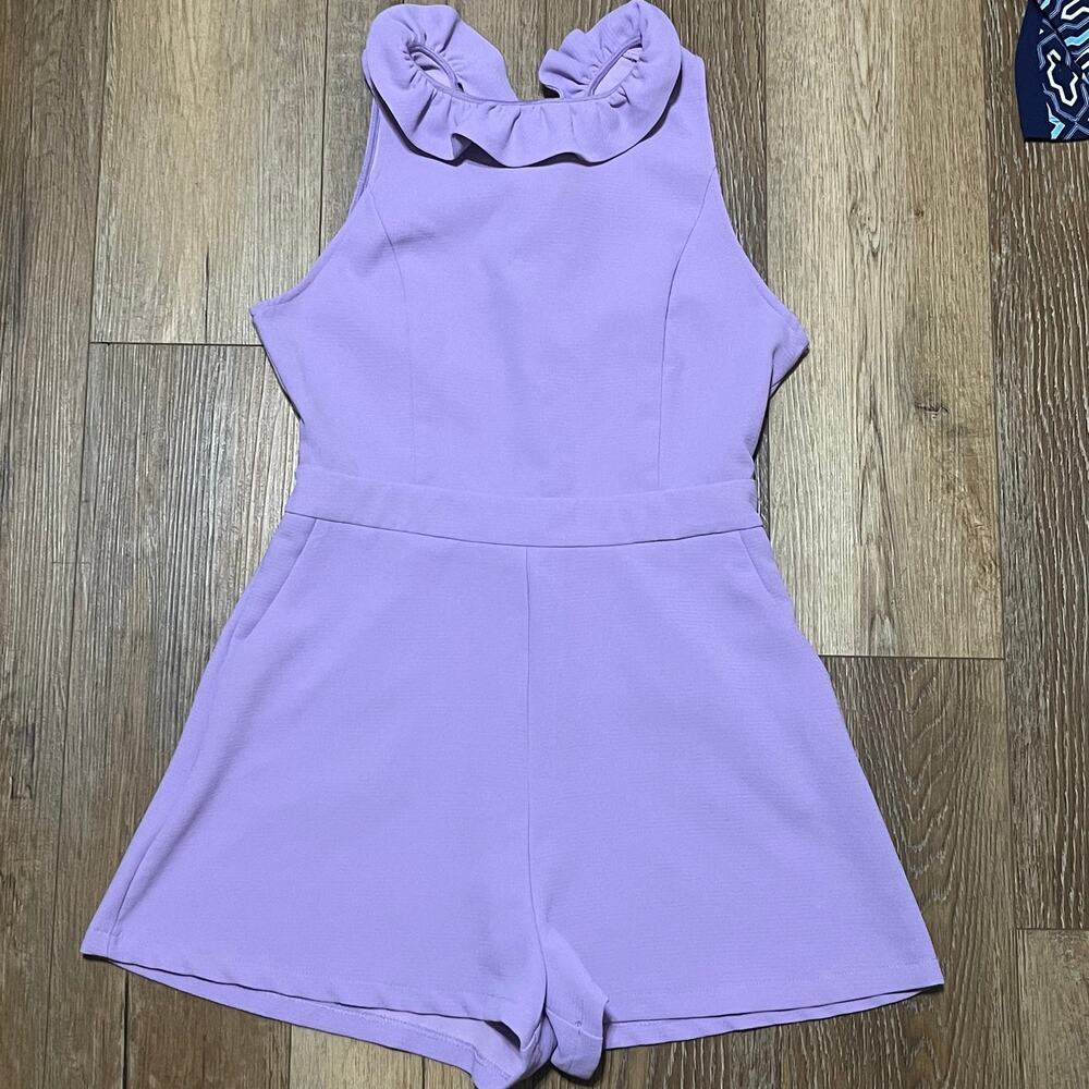 Do + Be Lilac Purple Ruffle Neck Shorts Romper Womens L Tie Bow Back Resort Wear - Picture 4 of 7